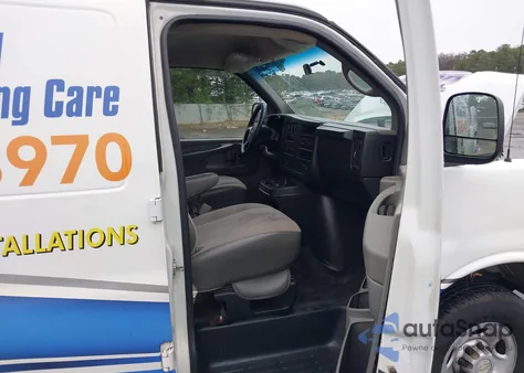 2008 Chevrolet Express Work Van из США, поврежденный, VIN 1GCGG25CX81120404